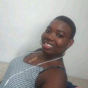 Meet your Posher, Ysha